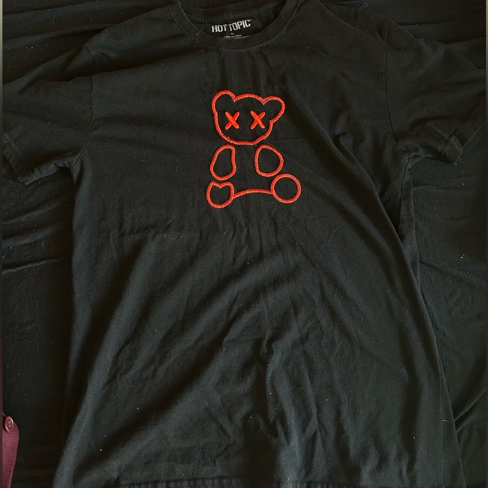 Red Bear Hot Topic T-Shirt